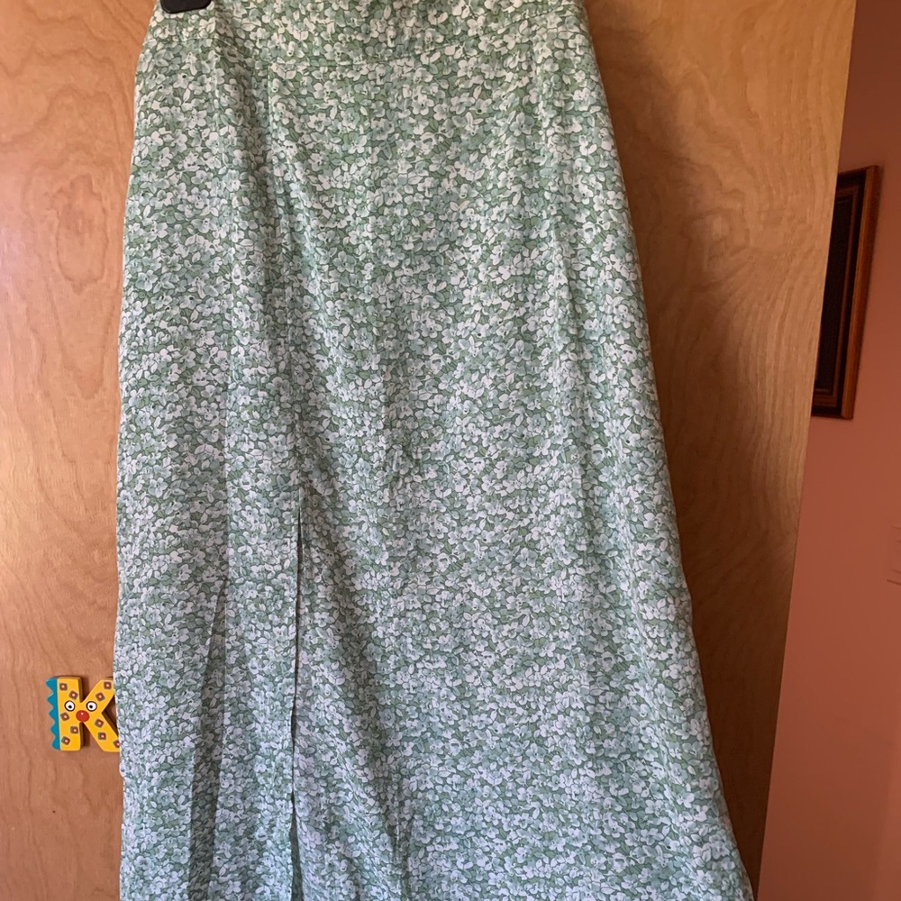 long skirt